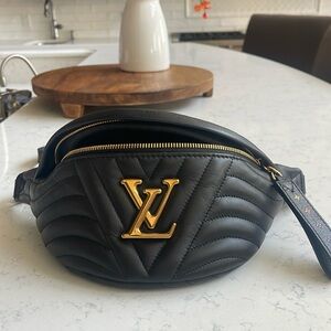 Louis Vuitton chevron bum bag